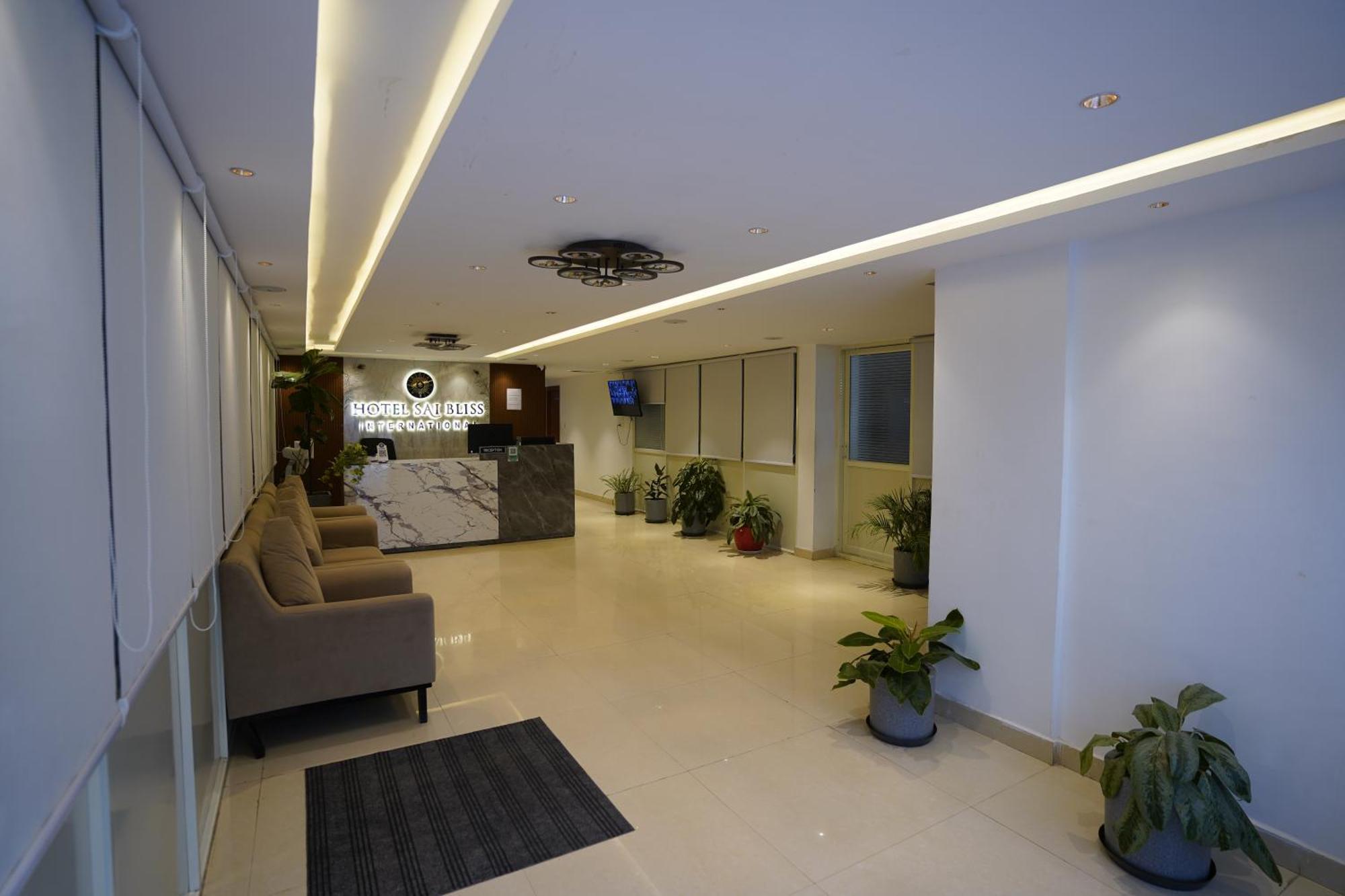 Hotel Sai Bliss Residency, Manyata Tech Park Bangalore Exterior foto